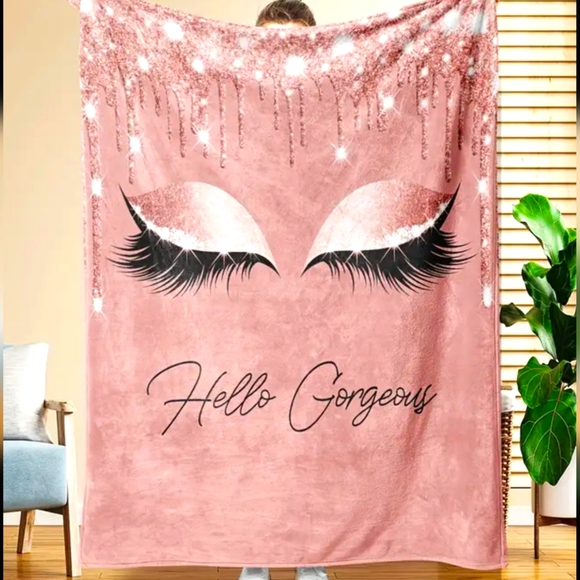 Nwt 78×59 Inch Sweet Makeup Eyelash Blanket